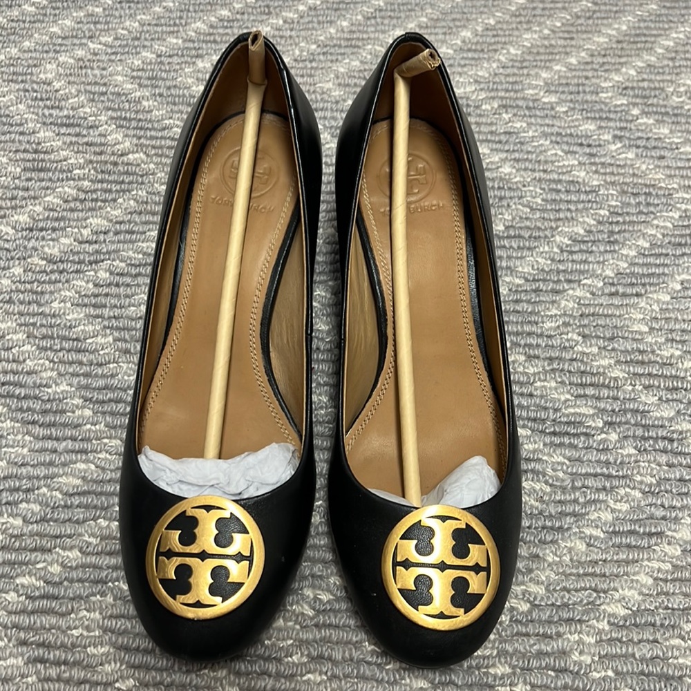 Tory Burch Black and Gold Heels